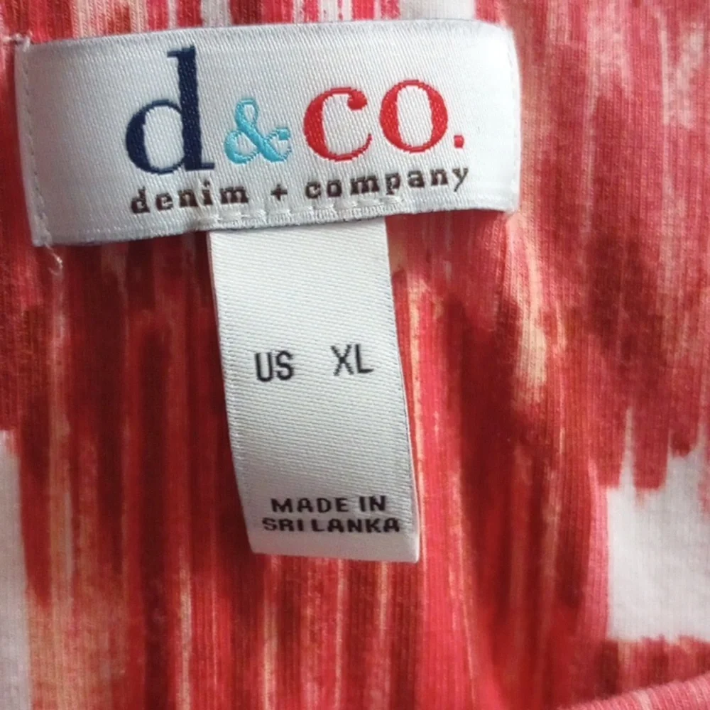 Denim & Co. Women's Shades of Red Abstract Shirt - Picture 3 of 3